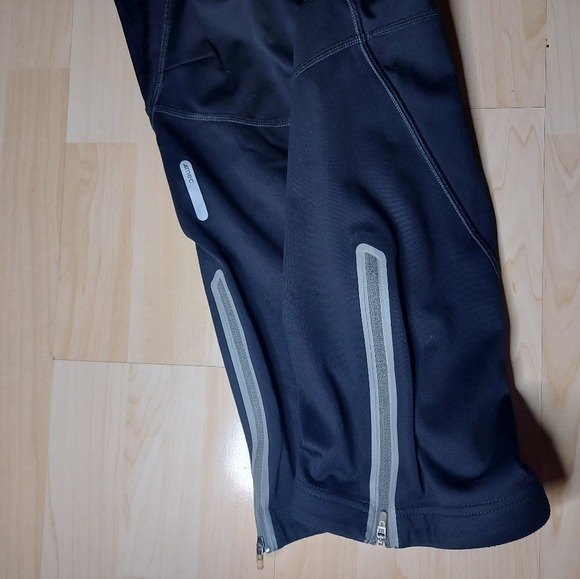 MEC Black Athletic Outdoors Leggings - Picture 5 of 11